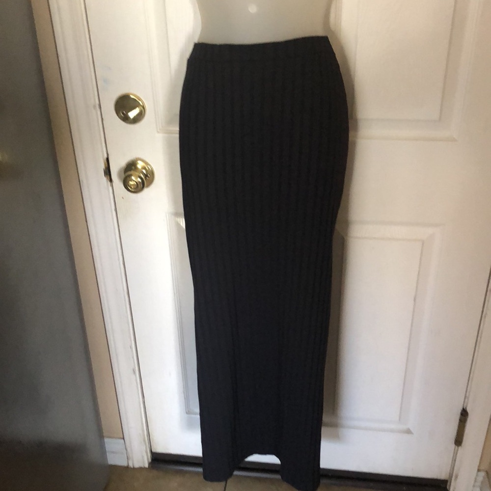 Beautiful skirt Silvergate brand